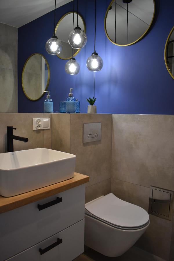 Apartament W Centrum Przy Parku Na Wyspie Pila Exterior photo